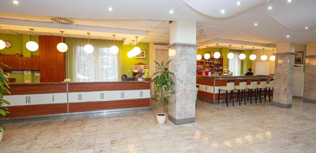 Hungarospa Thermal Hotel Hajdúszoboszló Exterior foto